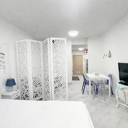 Brezza Di Castagneto By Zoom In Earth * מרינה די קסטנייטו קרדוצ'י