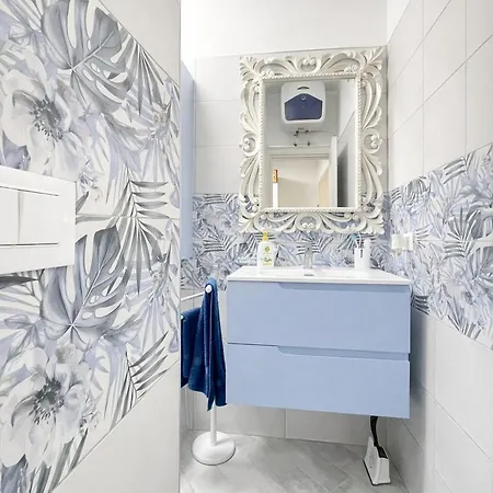 Apartment Brezza Di Castagneto By Zoom In Earth *