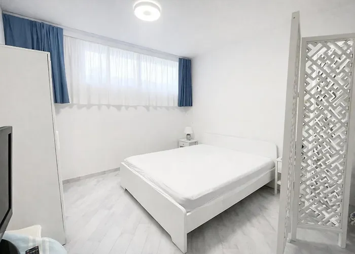 Apartment Brezza Di Castagneto By Zoom In Earth *